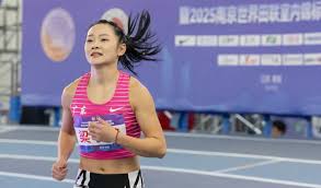 是教练与球